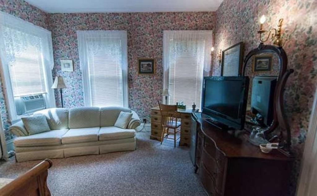 Carriage House Inn Φρεντέρικτον Εξωτερικό φωτογραφία