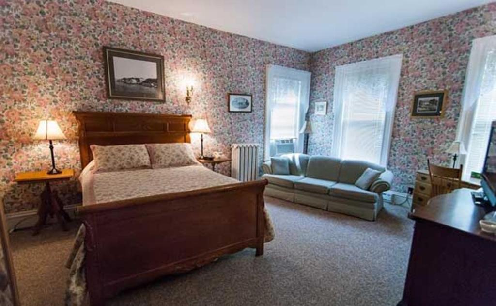 Carriage House Inn Φρεντέρικτον Δωμάτιο φωτογραφία