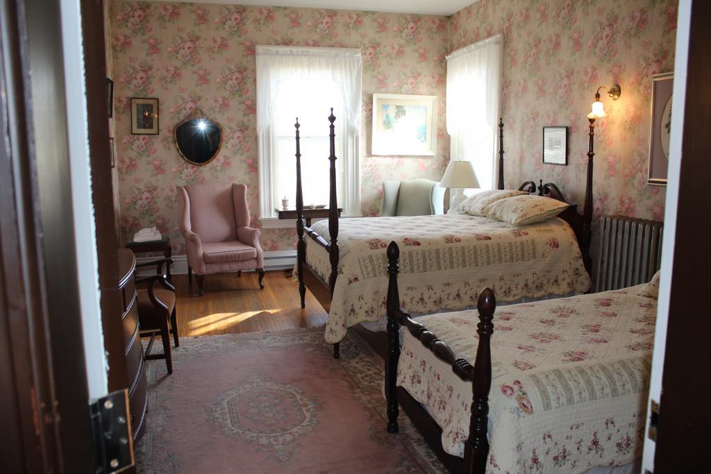 Carriage House Inn Φρεντέρικτον Εξωτερικό φωτογραφία